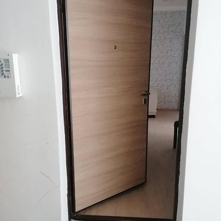 Hostel Denica Скопье Экстерьер фото
