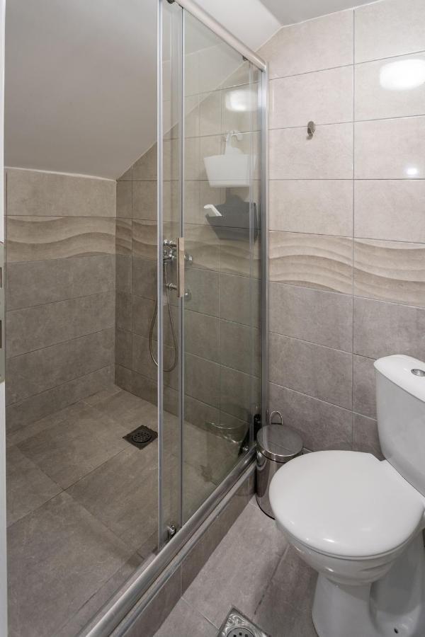 Hostel Denica Скопье Экстерьер фото