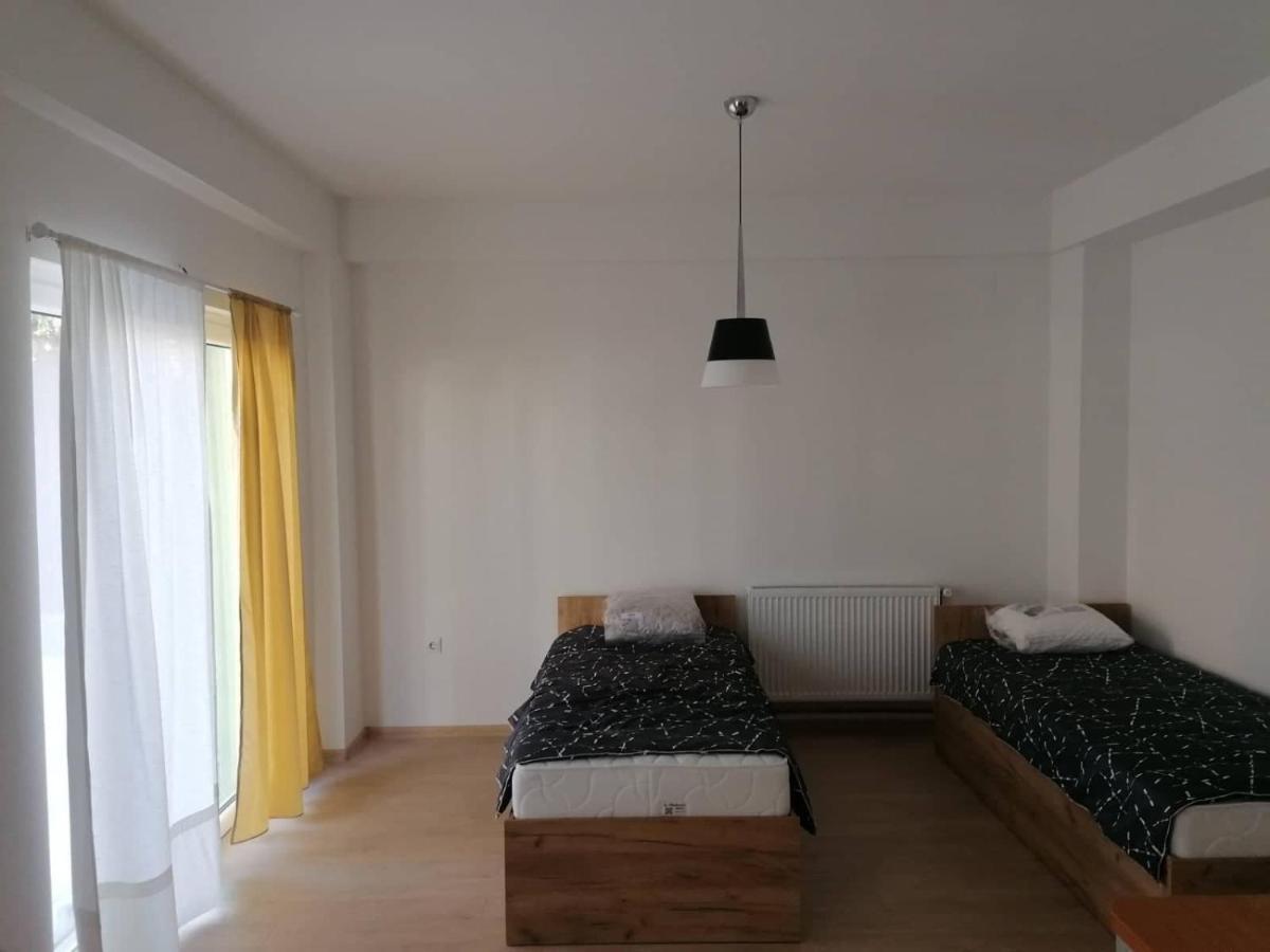 Hostel Denica Скопье Экстерьер фото