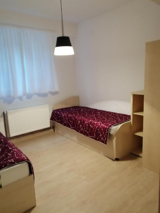 Hostel Denica Скопье Экстерьер фото